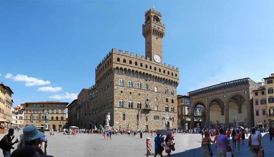 Florence: Renaissance City Walking Tour - From Ponte Santa Trinita to Via Tornabuoni