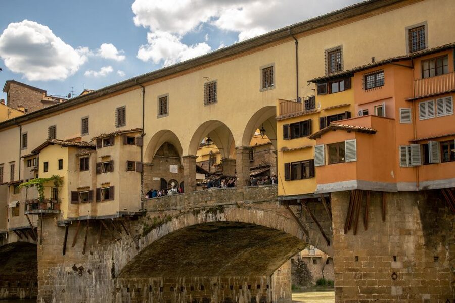 Florence: Renaissance City Walking Tour - What the guide and headset add