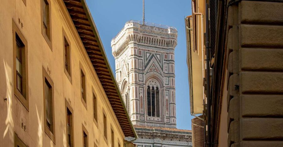 Florence: Renaissance City Walking Tour - Narrow lanes leading to Santa Croce