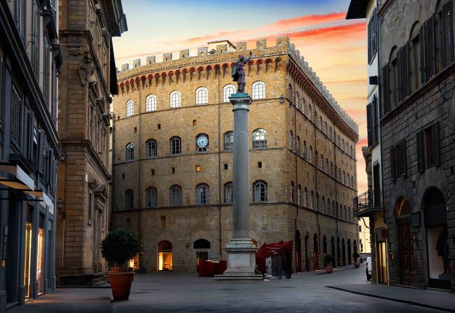 Florence: Self-Guided Video Tour with World's Best Experts - Key points at a glance
