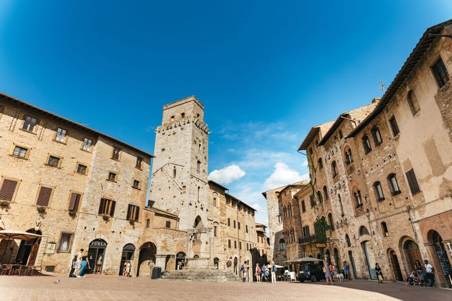Florence: Siena, San Gimignano and Chianti Small Group Tour - San Gimignano: towers, gelato, and free wandering