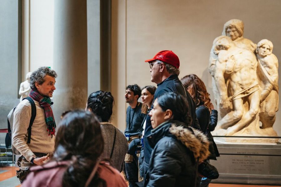Florence: Skip-the-Line Accademia Guided Tour - Meeting David in person