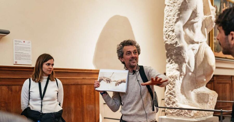 Florence: Skip-the-Line Accademia Guided Tour - Timing, luggage, and accessibility