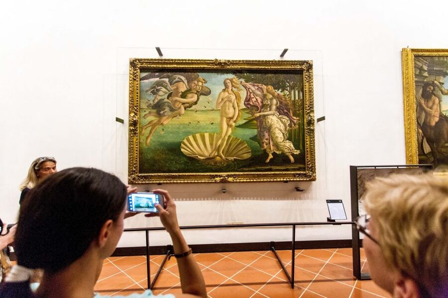 Florence: Skip-the-Line Uffizi Gallery Small Group Tour - The Uffizi Terrace and your free time