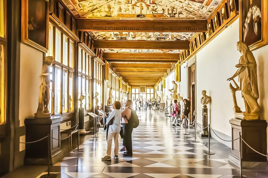Florence: Skip-The-Line Uffizi Gallery Timed Entry Ticket - Crowds, stairs, and accessibility