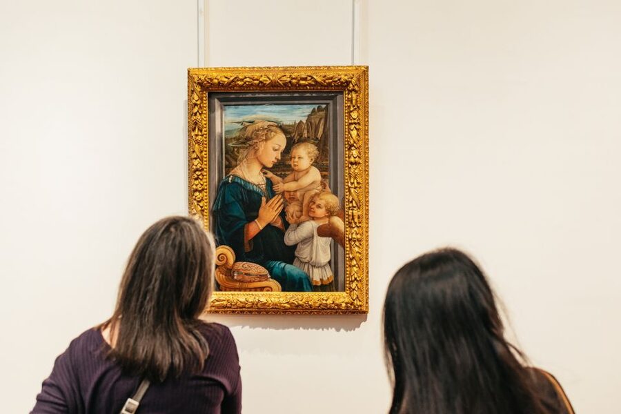Florence: Skip-the-Line Uffizi Small Group Tour - Small Groups, Headsets, and Guide Quality