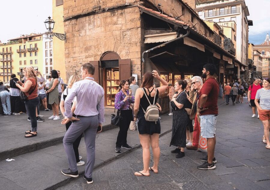 Florence: Small Group Guided Walking Tour - Timing, crowds, and comfort