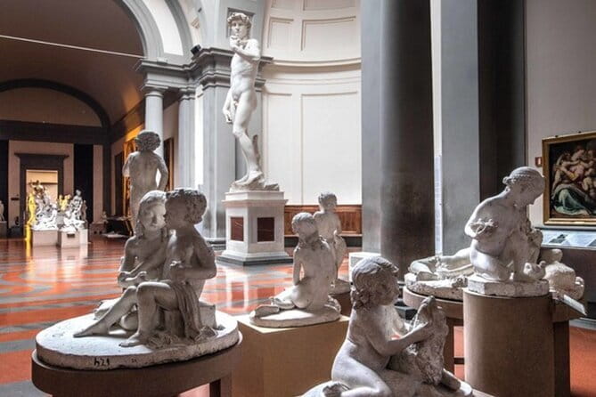Florence: Small Group Tour with Accademia & Optional Lunch - Piazza del Duomo in a compact 15 minutes