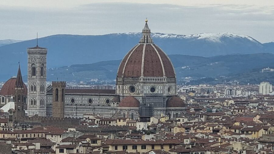Florence: Smartphone self guided Tour - A self-guided route through Florence’s geometric heart
