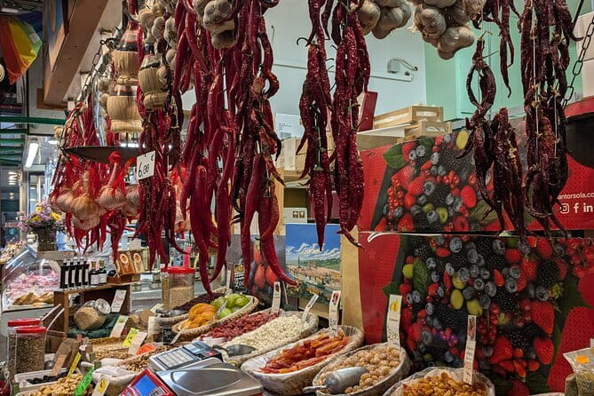 Florence Street Food Walking Tour with wine in Duomo Area - Starting at San Lorenzo and the Medici church
