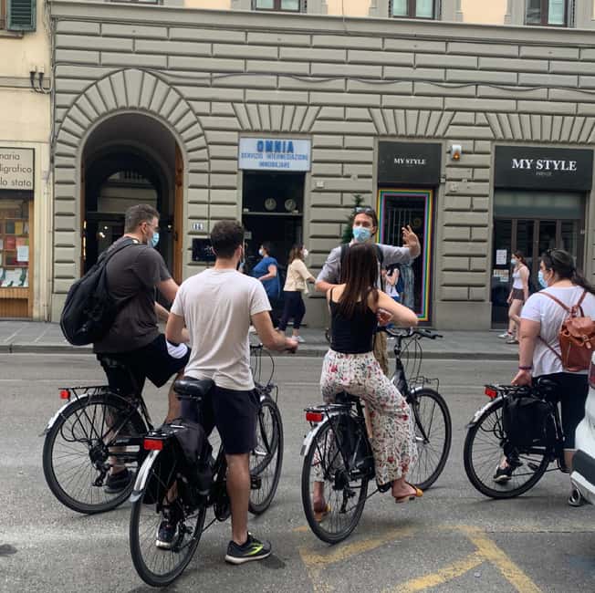Florence: Sunset Bike Tour - The ride back lets Florence change character