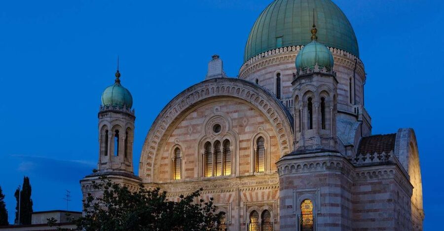 Florence: Synagogue and Jewish Museum Entry Ticket - Entering the 1882 synagogue