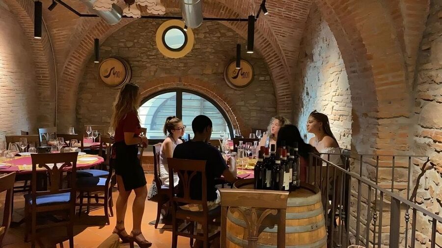 Florence: Taste of Tuscany Wine and Local Food Tour - Why the location works for a short Florence visit