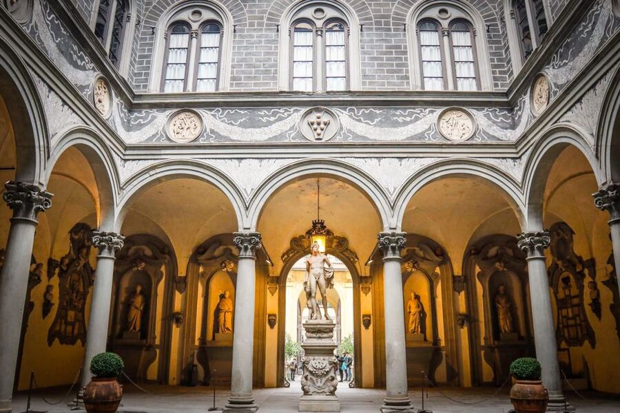Florence: The Medicis Private Walking Tour - Palazzo Medici Riccardi, San Lorenzo, and the Medici Chapels
