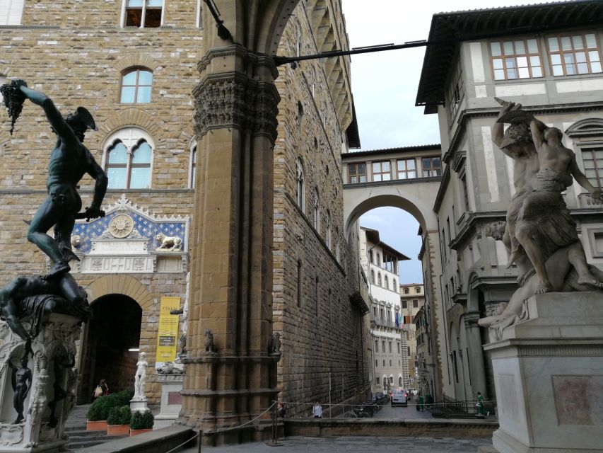 Florence: The Uffizi Gallery Most Iconic Masterpieces. - Entering with a timed Uffizi ticket