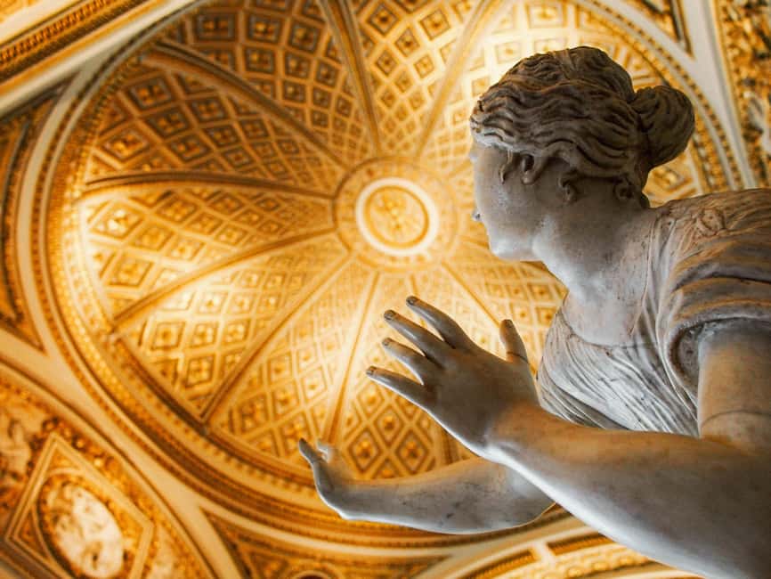Florence: Timed Entry to Uffizi with Optional Audio Guide - Choosing the audio guide or going without it