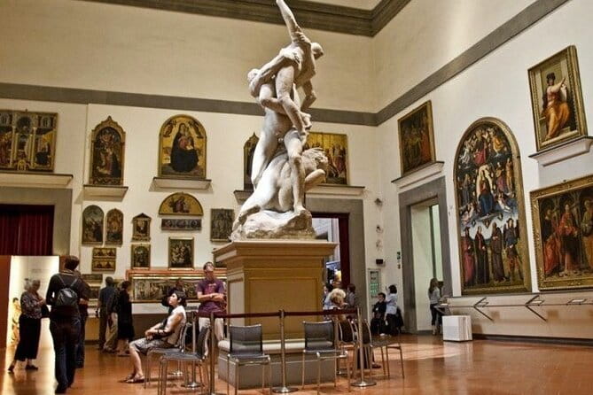 Florence Tour: Michelangelo's David and Historic Center - Why David deserves the first hour of your Florence visit