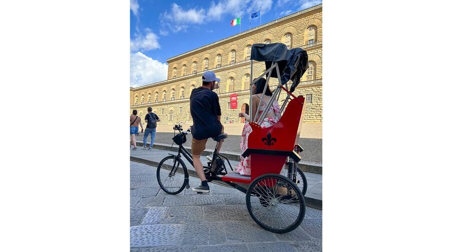 Florence: Tour of Florence by rickshaw - Comfort, access, and the private format