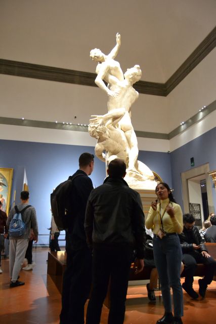 Florence: Tour of Michelangelo's David with Priority Access - The Medici instruments and a 1690 Stradivarius