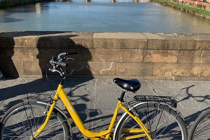 Florence treasures on a city bike - 1 day rental - - Staff help and bike fit
