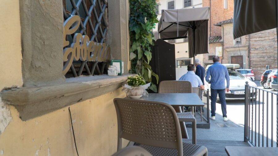 Florence: Truffle Hunting and Vinci with Lunch and Winery - What the private format changes
