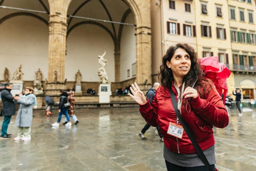 Florence: Tuscan Food and Wine Guided Walking Tour - Crostini, wine, and the first taste of Tuscany