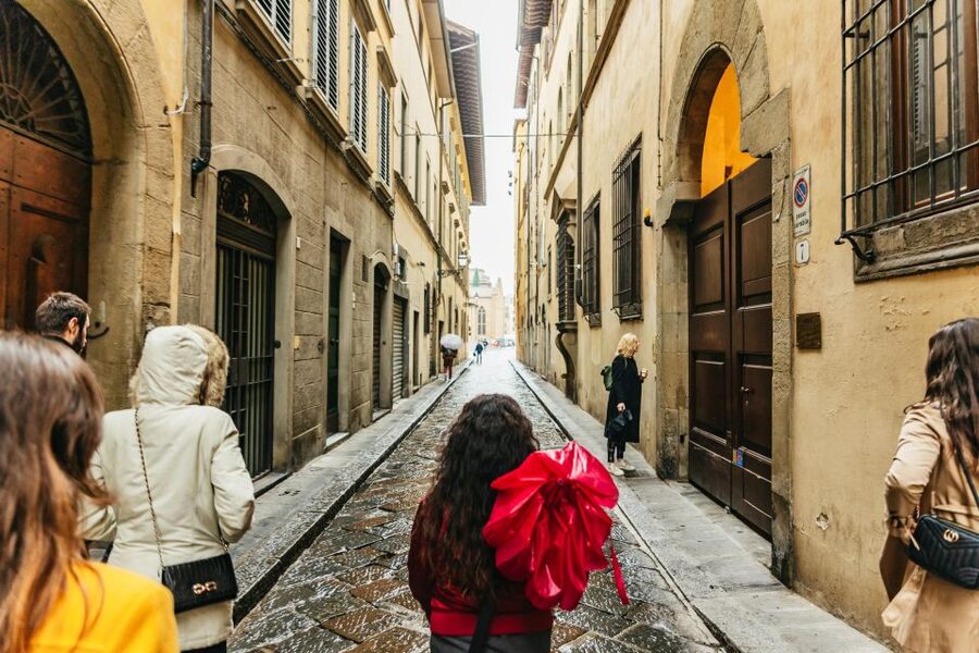 Florence: Tuscan Food and Wine Guided Walking Tour - Pastry and coccoli: Florence in small bites