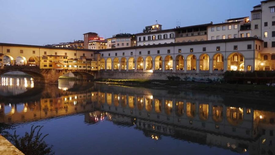 Florence: Uffizi and Vasari Corridor Timed Ticket & AudioApp - Starting at the Uffizi, Florence’s great art storehouse