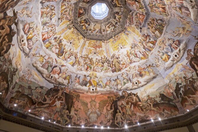 Florence: Uffizi Gallery afternoon & Duomo morning Guided Visits - The Misericordia Museum and its fourth-floor view