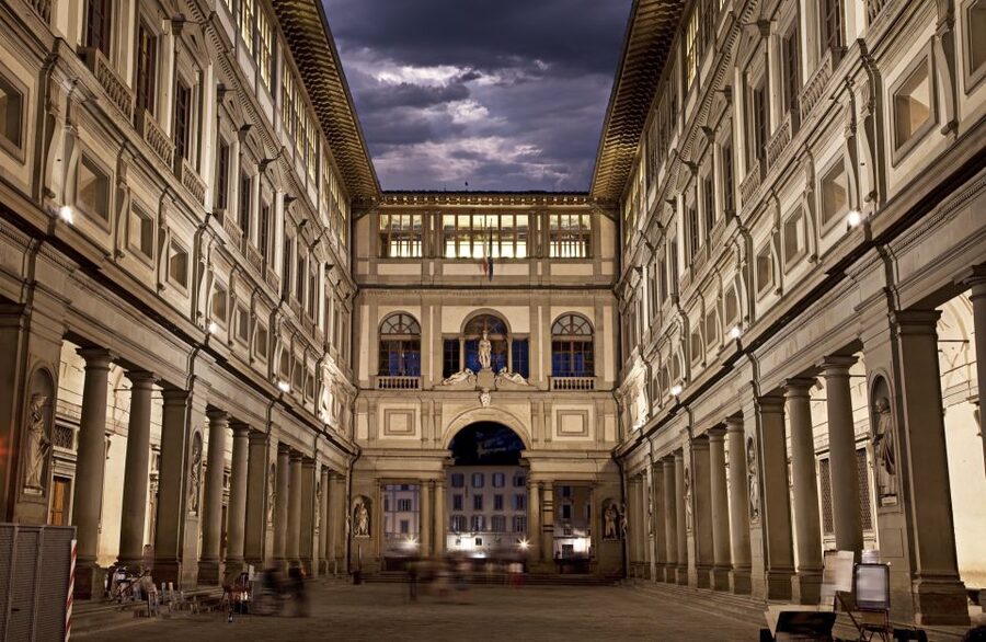 Florence: Uffizi Gallery and Accademia Gallery Guided Tour - What the guide adds to the art