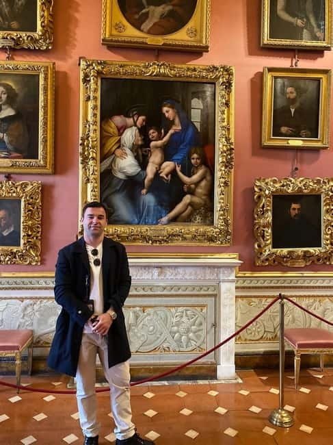 Florence: Uffizi Gallery Guided Tour, Skip-the-Line Tickets - Headsets make a small group easier to follow
