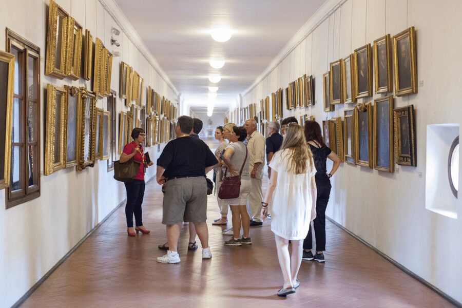 Florence Uffizi Gallery & Medici Vasari Corridor Guided Tour - Timed tickets and the price of $157.47