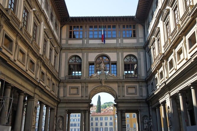 Florence Uffizi Gallery monolingual Small Group Tour - Why a 90-minute route makes sense at the Uffizi