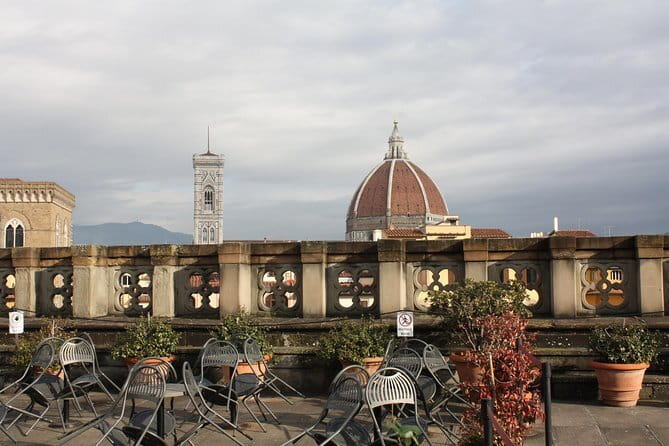 Florence Uffizi Gallery PRIVATE TOUR with a Local Private Guide - Meeting at Piazzale degli Uffizi