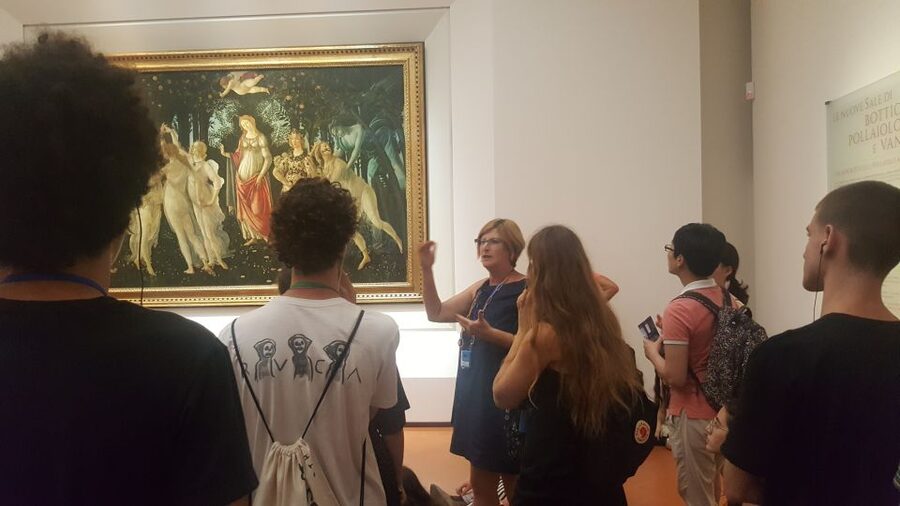 Florence: Uffizi Gallery Private Treasure Hunt for Families - Is $286.04 per person a fair price?