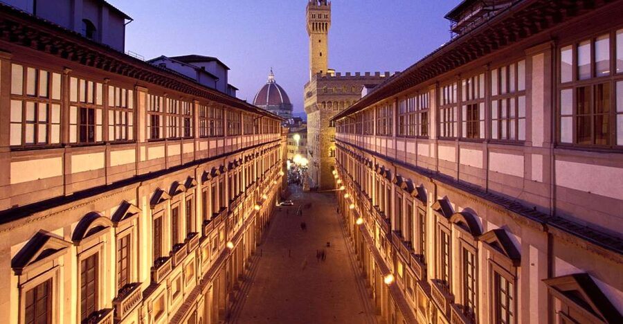 Florence: Uffizi Gallery Skip-the-line Ticket - The terrace and Palazzo Vecchio view