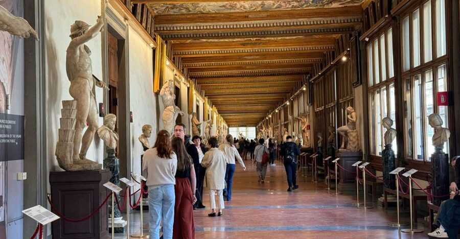 Florence: Uffizi Gallery Timed-Entry Ticket with Escort - Leonardo, Michelangelo, Raphael, and the wider collection