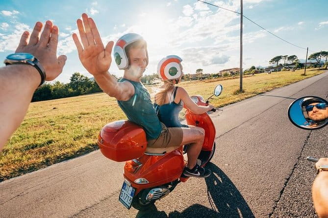 Florence Vespa Rental - How the Vespa handles for two people