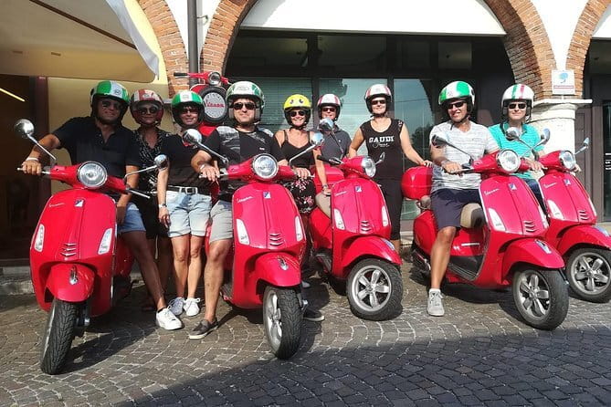 Florence Vespa Rental - Seeing Florence from two wheels