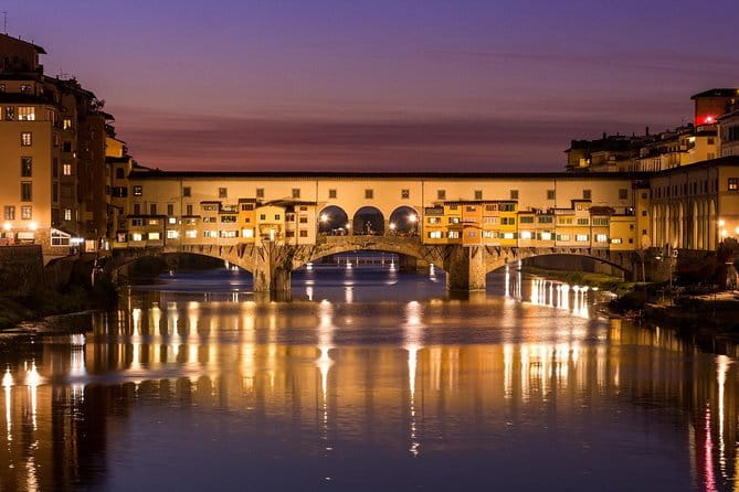 Florence Vintage Bike Tour–guided, small group or private option - Ponte Vecchio and the political heart of Florence