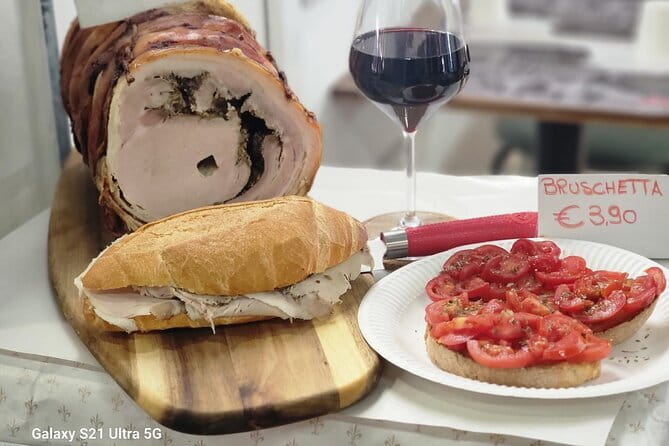 Florence Walking Food Tour with Fiorentina Steak and Wine - Starting at Palazzo Pitti and entering Oltrarno