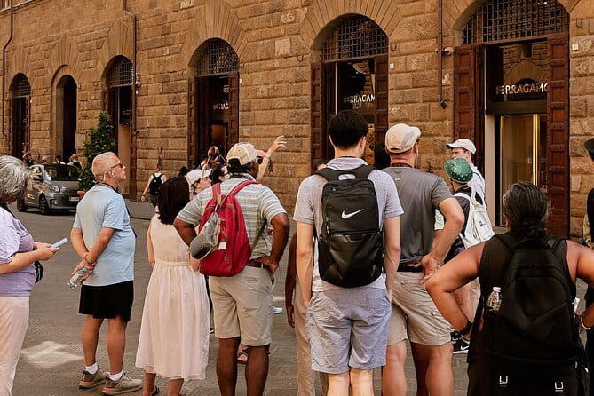 Florence: Walking Tour & Duomo Visit with Terrace & Dome Access - Medici power in Piazza della Signoria
