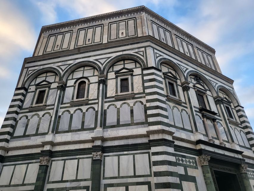 Florence: Walking Tour of Dante's Florence with a Guide - The Dante Studies Center and Ponte Vecchio
