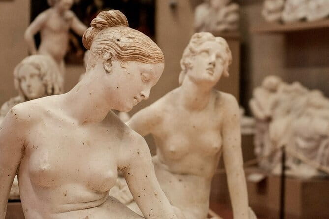 Florence Walking Tour with Accademia, Uffizi & Lunch - The Uffizi: where the extra time pays off