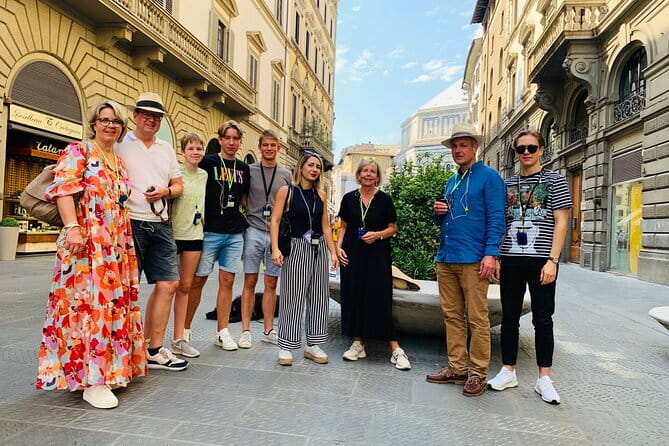 Florence Walking Tour with Audioguide on Your Smartphone - Ponte Vecchio and the climb toward Florence’s views
