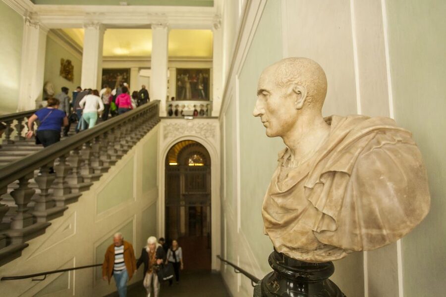 Florence: Walking Tour with Skip-the-Line Accademia & Uffizi - Should you book it?