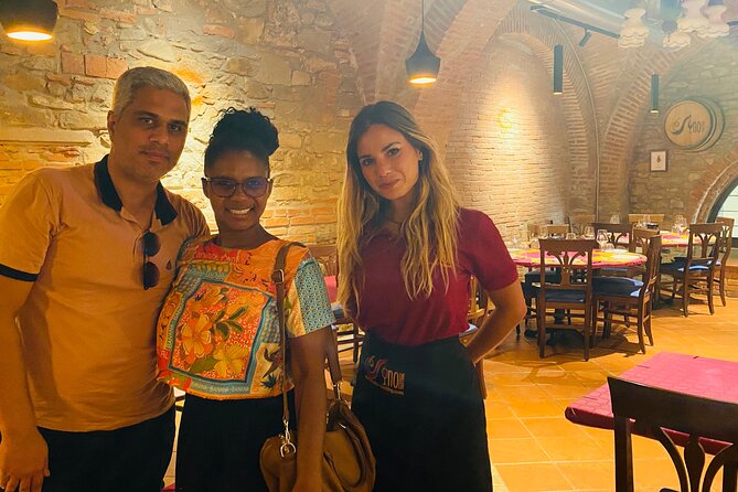 Florence Wine Tasting Experience with Three Types of Tuscan Wine - Meeting the sommelier