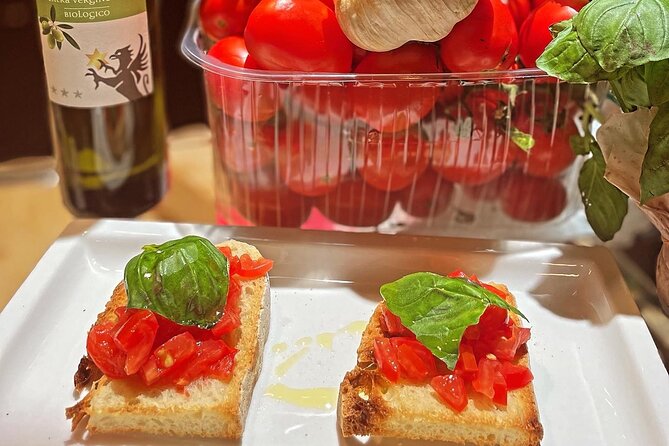 Florence Wine Tasting Experience with Three Types of Tuscan Wine - The food pairing is more than decoration
