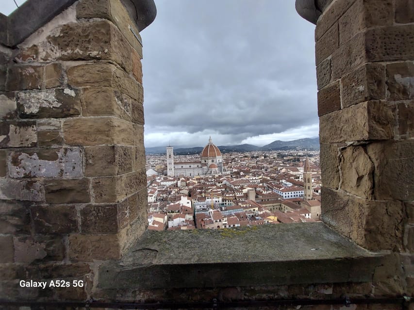 Florenz: most important Moments in 3 hours - Starting beneath Santa Maria Novella’s loggia