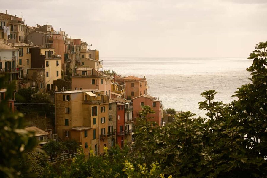 From Florence: Cinque Terre Day Trip with Local Guide - The road from Florence to the Ligurian coast